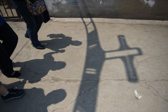 time-to-re-erect-crosses-in-zhejiang-say-chinese-christians-light-of