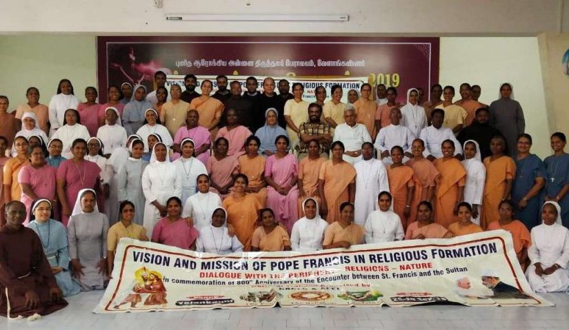 Future priests, nuns need to follow Pope Francis: Franciscans